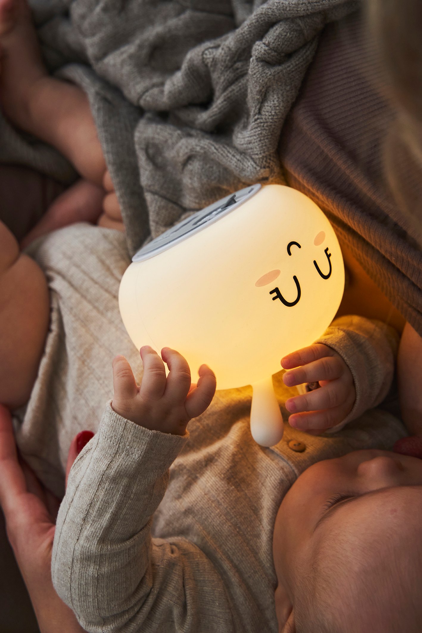 Detská dotyková lampa Zajačik – Obrázok 3
